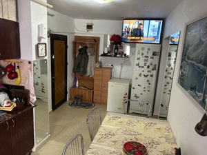 Vand apartament 2 camere - imagine 4