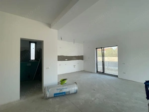 Duplex pe parter 4 camere - Mosnita Noua - imagine 4