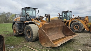  Încărcător frontal CASE 1021 G - imagine 10