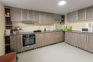 VILA DE INCHIRIAT | 11 CAMERE | 650 MP | ORADEA | BIHOR - imagine 14