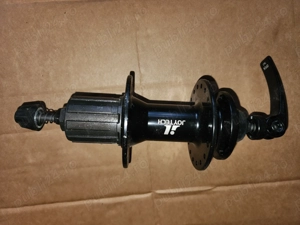 Vând butuc de bicicletă Joytech cu casetă pt.8-9 viteze, 