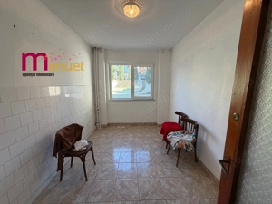 Apartament 3 camere,str.Pacii,etaj 1 - imagine 3