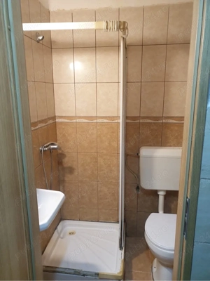 Inchiriez garsoniera zona Blacovic  - imagine 4