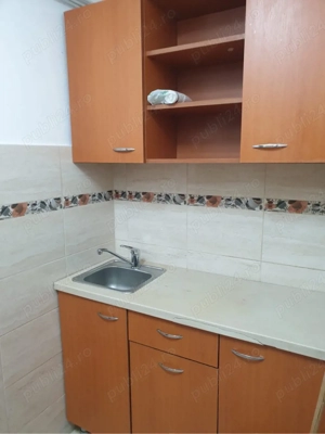 Inchiriez garsoniera zona Blacovic  - imagine 5