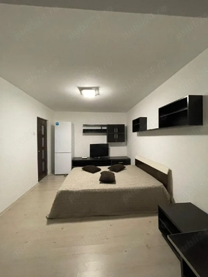 Închiriez garsonieră