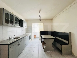 Apartament cu 2 camere, etaj 2, decomandat, zona Parcul Teilor 