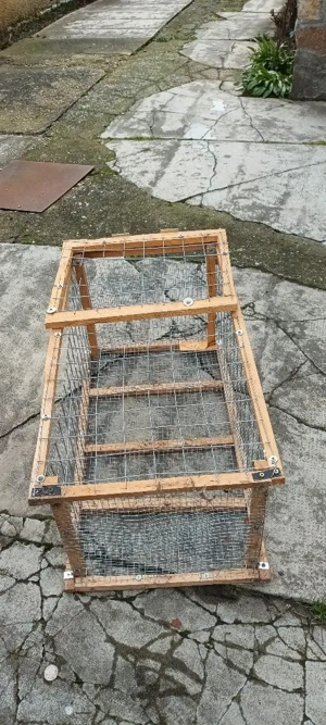 Vănd lada pt. transport păsări.