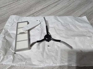 Aspirator robot Kärcher RCV5   stare impecabilă + consumabile noi - imagine 5