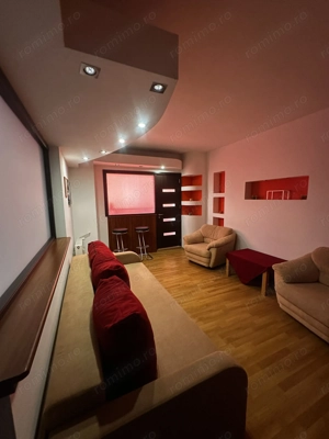 Apartament 2 camere Dristor, etaj 1, balcon închis, metrou 3 min