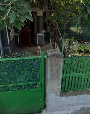 Vand casa demolabila 