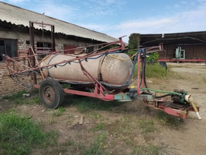 instalatie de erbicidat tractata romaneasc de 12m