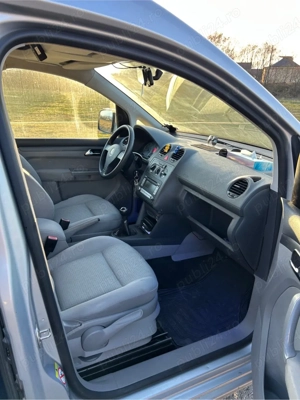 Volkswagen Caddy Maxi Life 7 locuri - imagine 3