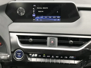 LEXUS UX300e Business - imagine 6