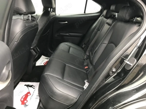 LEXUS UX300e Business - imagine 14