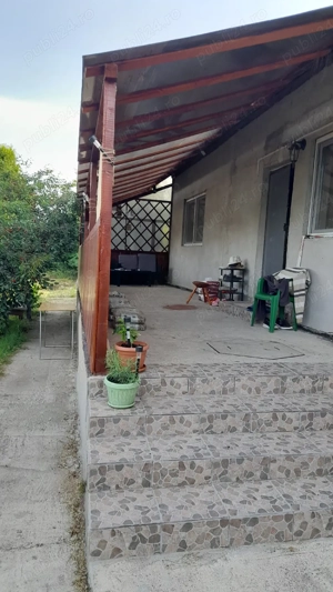 Casă de vînzare la țară cu teren 2500 mp.Apa,curent, și canal - imagine 5