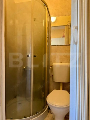 Camera de camin cu baie proprie + loc de parcare  - imagine 6