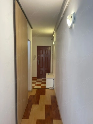 Inchiriez in Bloc Nou, O camere, Piata Verde