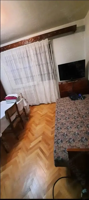 Apartament 3 camere , Dambu Pietros , Etaj Intermediar , Bloc Izolat