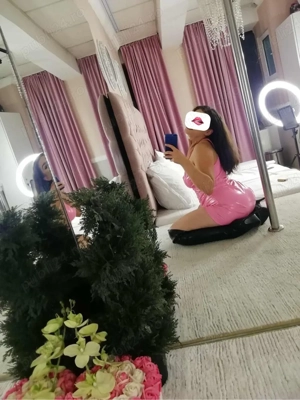 Damă de companie - imagine 4