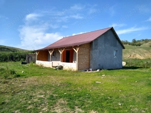 Casa 100mp + Teren 1500mp in Dobromir Vale