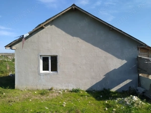 Casa 100mp + Teren 1500mp in Dobromir Vale - imagine 3