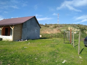 Casa 100mp + Teren 1500mp in Dobromir Vale - imagine 5