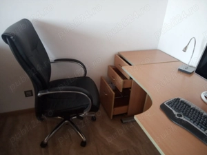 Masa de birou ,noptiera si scaun piele 