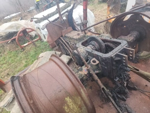 Cutie internațional 633 - imagine 2