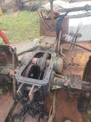 Cutie internațional 633 - imagine 3