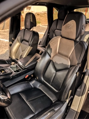 Porsche Cayenne S-Hybrid 2011   V6, 245 kW (333 CP) - imagine 9