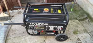 Generator de curent profesional HYUNDAI HHY 7000 FE