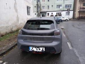 Peugeot 208 || 1.2 75CP || BVM5 FWD || Style - imagine 7