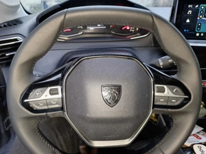 Peugeot 208 || 1.2 75CP || BVM5 FWD || Style - imagine 5