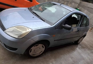 Dezmembrez Ford Fiesta 1.3benzina an 2004, 2 uși  - imagine 3