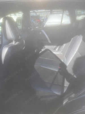 Toyota RAV 4, Prima inmatriculare: 11.01.2018 - imagine 10