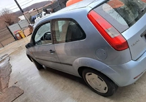 Dezmembrez Ford Fiesta 1.3benzina an 2004, 2 uși  - imagine 4