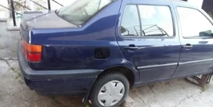 Dezmembrez Volkswagen Vento 1.9td 