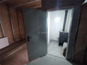Oravita, Spatiu Com. (Apartament) 89MP, Zona Centrala, Pret Negociabil - imagine 13