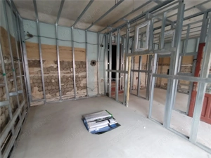 Oravita, Spatiu Com. (Apartament) 89MP, Zona Centrala, Pret Negociabil - imagine 10