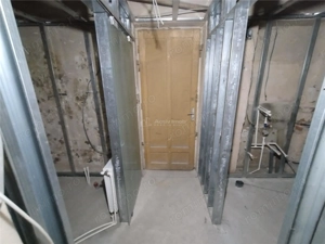 Oravita, Spatiu Com. (Apartament) 89MP, Zona Centrala, Pret Negociabil - imagine 15