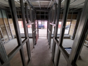 Oravita, Spatiu Com. (Apartament) 89MP, Zona Centrala, Pret Negociabil - imagine 6