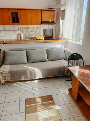 Inchiriez garsoniera zona Cet