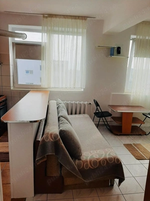 Inchiriez garsoniera zona Cet