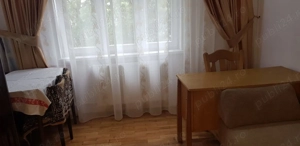 Închiriez apartament 2 camere PB , decomandat,zona Nufărul. - imagine 4
