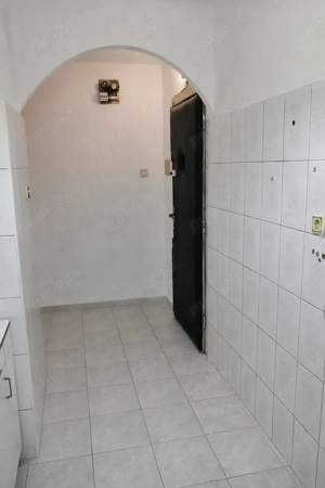 1 cameră, etaj 1, balcon închis, disponibil imediat   Calea Aradului - imagine 4