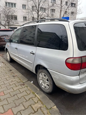 Ford Galaxy  - imagine 4