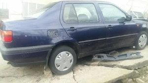 Dezmembrez Volkswagen Vento 1.9td  - imagine 5