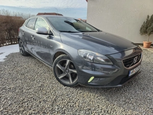 Volvo V40 D2 R-Design
