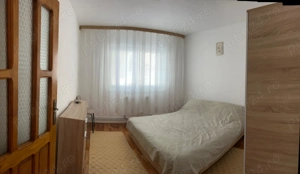 Închiriez apartament cu 2 camere