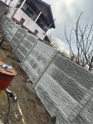 Plăci și Stâlpi Gard Beton   Texturi Variate: Cărămidă, Piatră și Simple - imagine 3